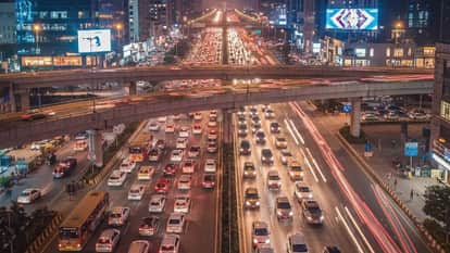 New Year 2026 Celebration Traffic changes will be implemented today in Noida Sector-18 and surrounding areas