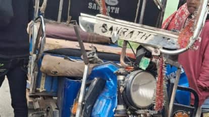 Bahraich: Tractor collides with e-rickshaw, three dead including the driver... two injured; blood spilled on t