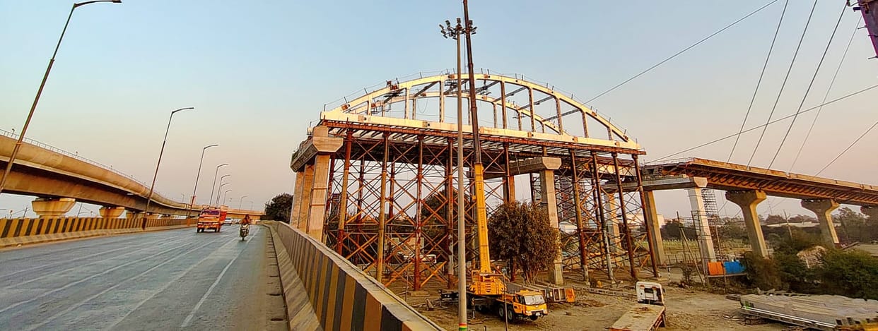 Indore: Indore will get the gift of metro train extension and bridges in the new year.