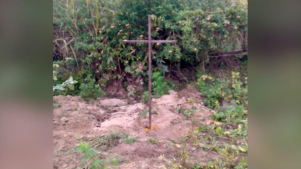 UP: Three brothers became Christians in Bijnor, also planted a crucifix in the neighbor's field