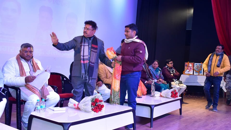 Quarrel with Aligarh BJP Mahaqnagar Adhyaksh Rajeev Sharma