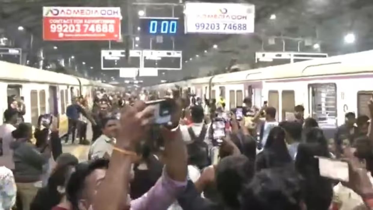mumbai local new year celebration cst viral video new year 2026