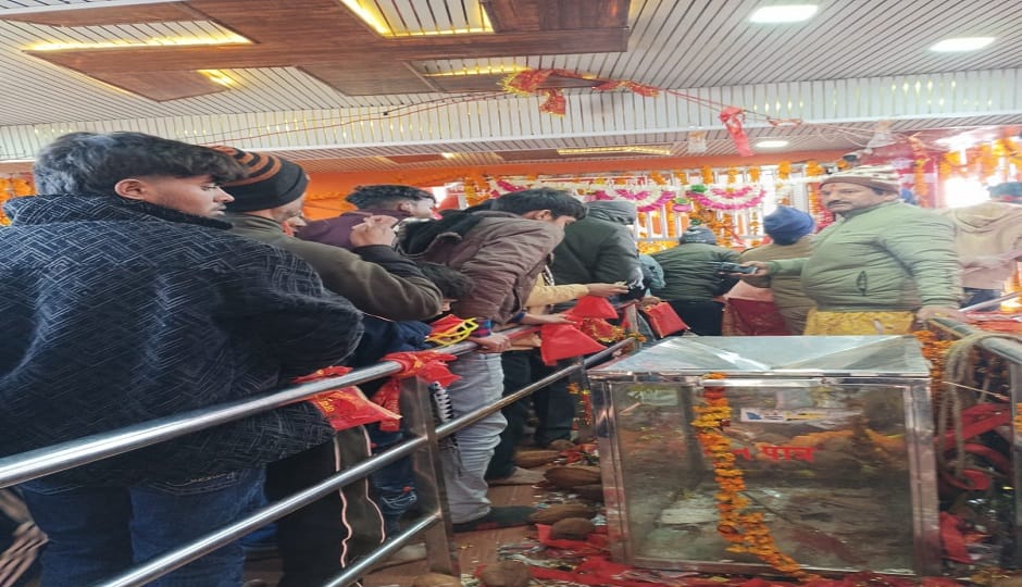 Devotees thronged to Purnagiri Dham on New Year's Day, with more than 35,000 people offering prayers