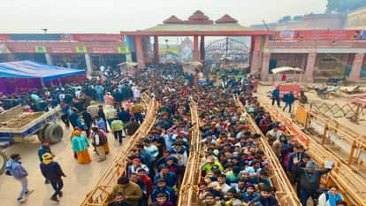 New Year 2026 Prayagraj: Crowds gathered in temples and parks on the first day of the year