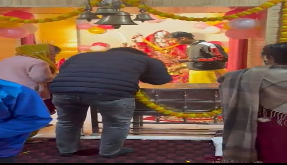 On the first day of the new year, people bowed their heads in temples in Rudrapur