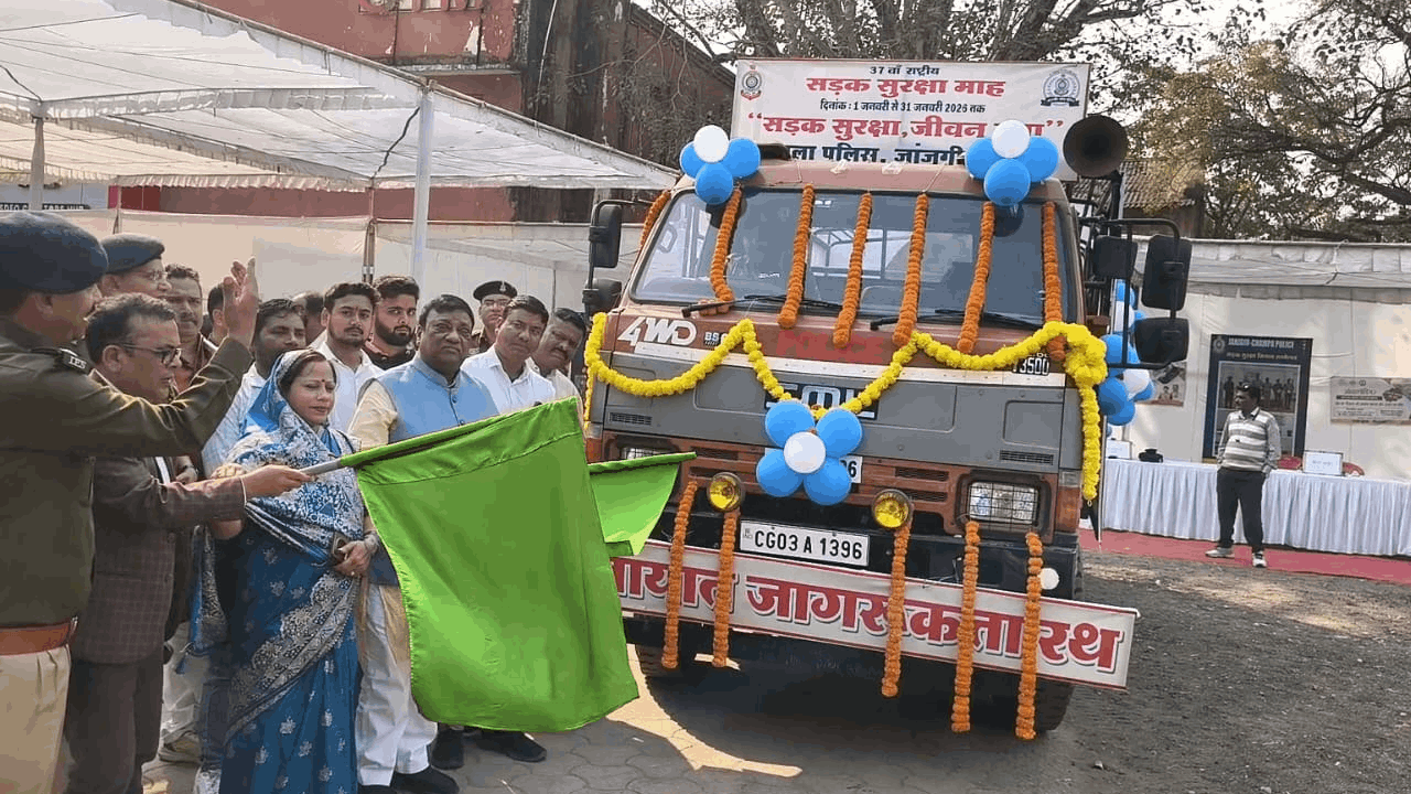 सड़क सुरक्षा माह का हुआ आगाज