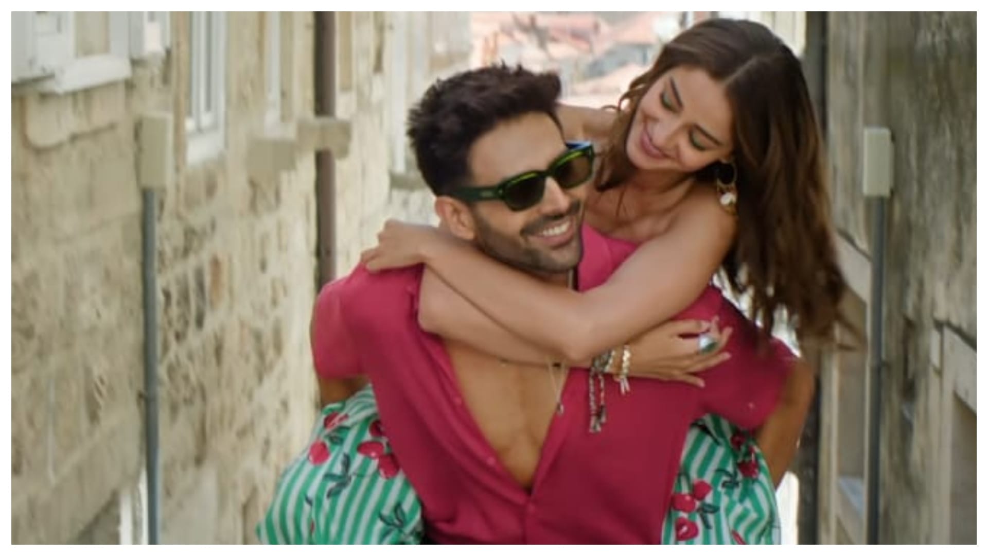 Tu Meri Main Tera Main Tera Tu Meri 8 Days Box Office Collection kartik aaryan ananya pandey romantic film