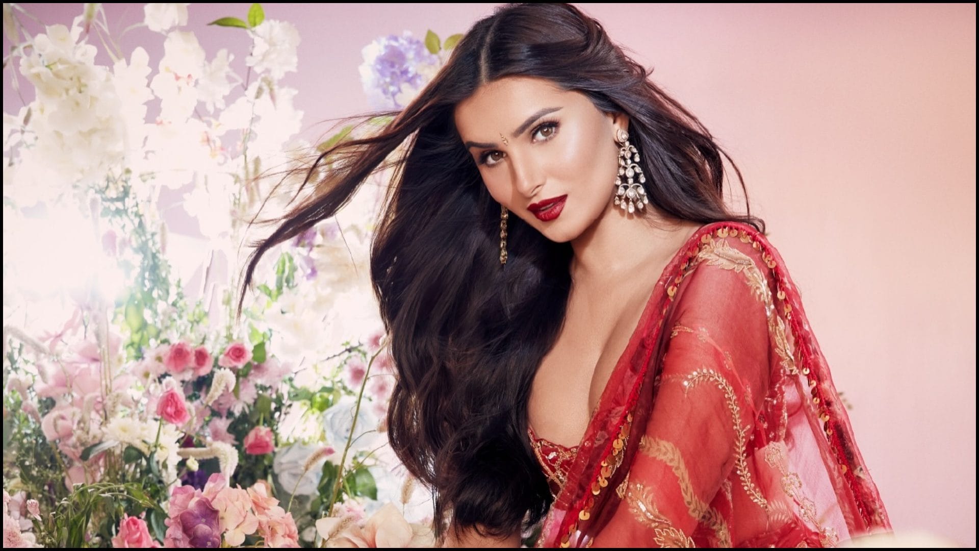 Tara Sutaria Net Worth Lifestyle House Cars Fees in Hindi