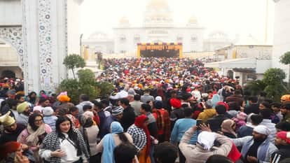 The first day of the new year in Delhi was dedicated to faith.