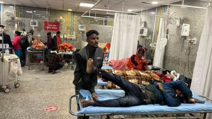 New Year in Varanasi 150 people injured in road accident and admitted to BHU and other hospital in 22-hour