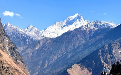 Uttarakhand Weather changed Kedarnath receives  first snowfall of the year, and there is a severe cold wave