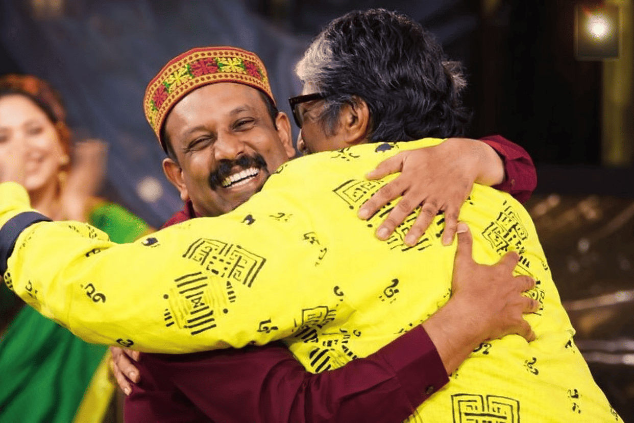 CRPF Biplav posted in Bastar wins Rs one crore in TV show