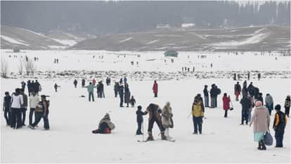 IMD: Severe Cold Wave Grips North India, Dense Fog; Snowfall Alert in Hills Aaj Ka Mausam Weather Update