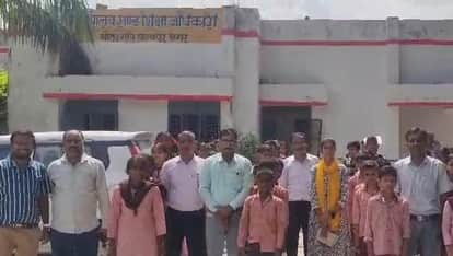 Kanpur Now teachers will also monitor stray dogs the BSA has issued an order and asked for a report