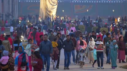 Lucknow: As the crowd increased, entry tickets were issued at the National Inspiration Site.