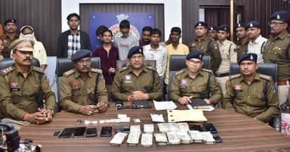 Durg police arrested nine accused including woman with drugs