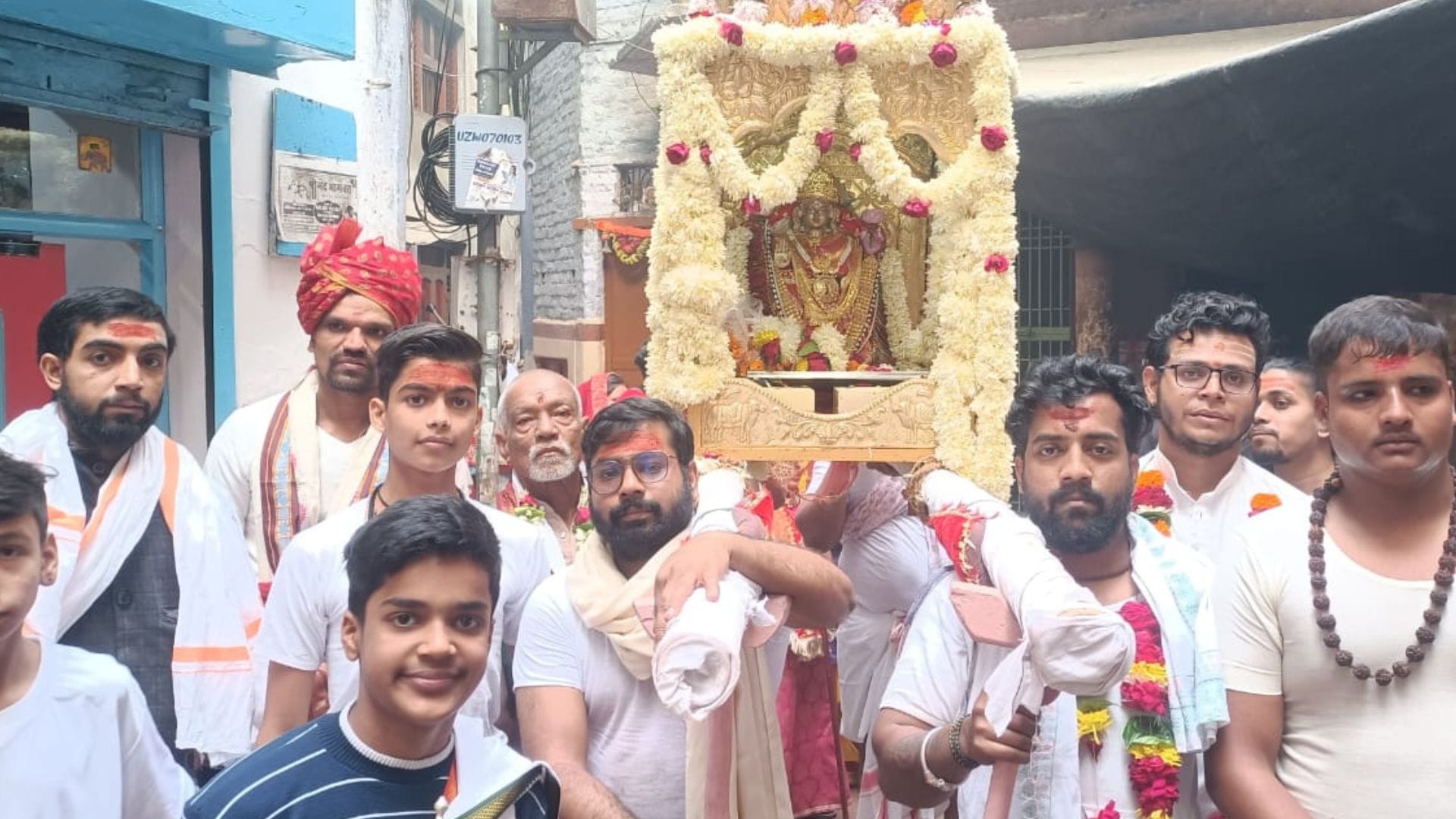 Goddess Mangla Gauri left temple for six-hour procession through city 151 girls were worshipped