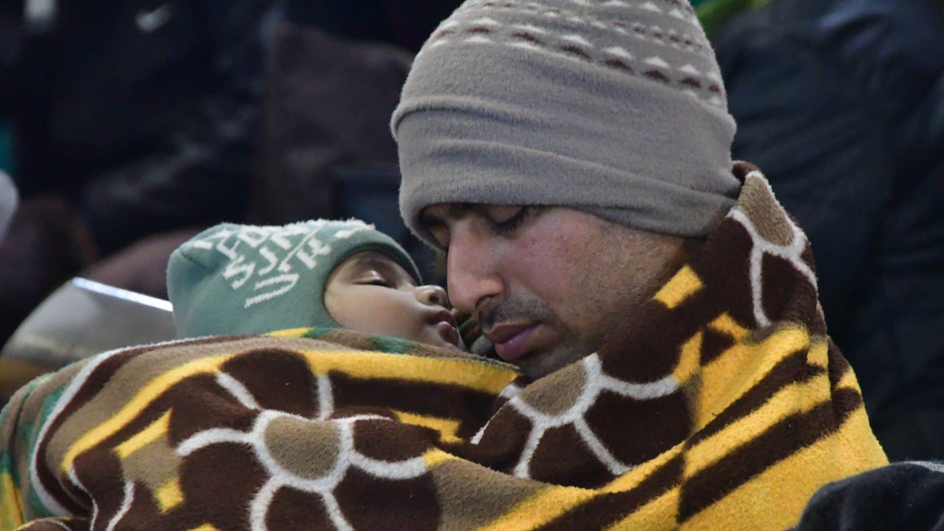 Varanasi Weather Update first night of 2026 coldest in 10 years see latest photos of cold day