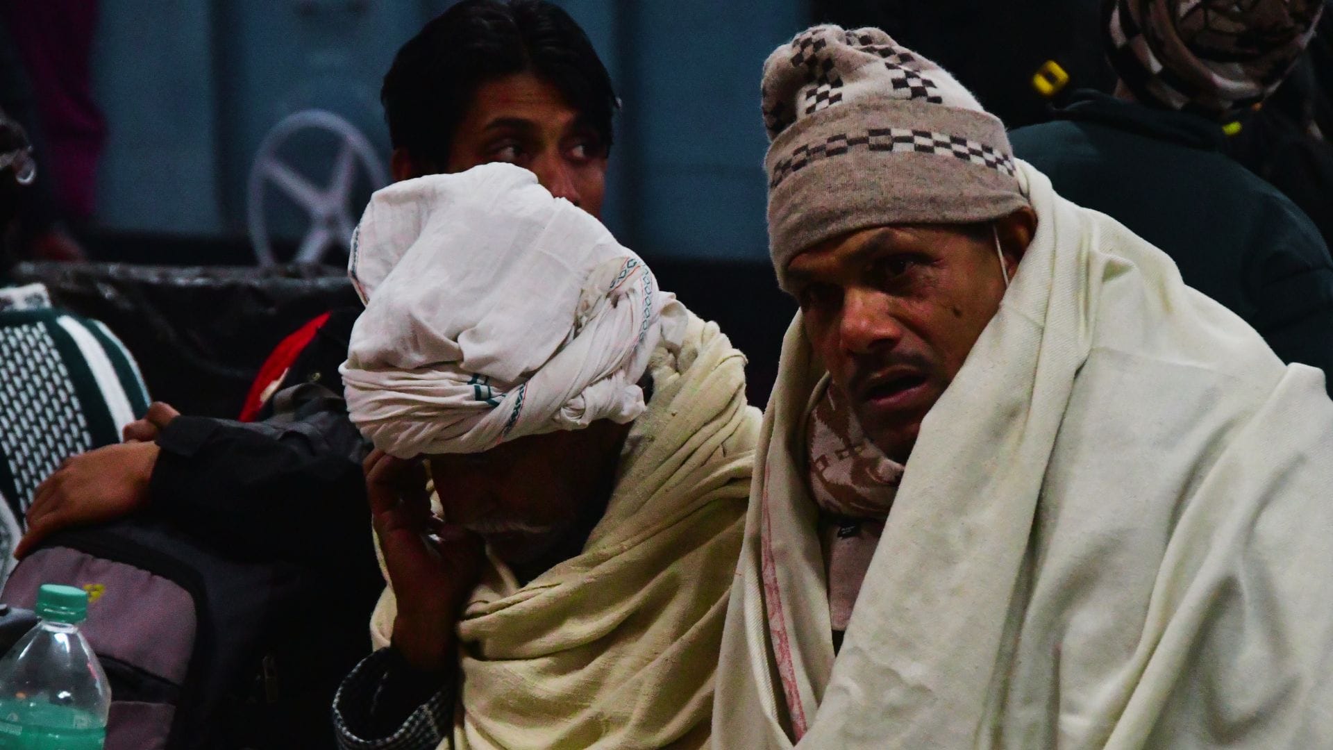 Varanasi Weather Update first night of 2026 coldest in 10 years see latest photos of cold day
