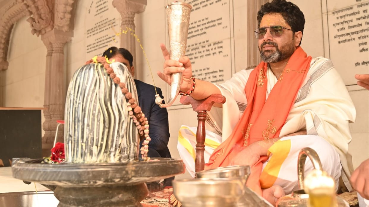 Baba kashi Vishwanath of Kumbheshwar Mahadev will be present in Magh Mela for first time