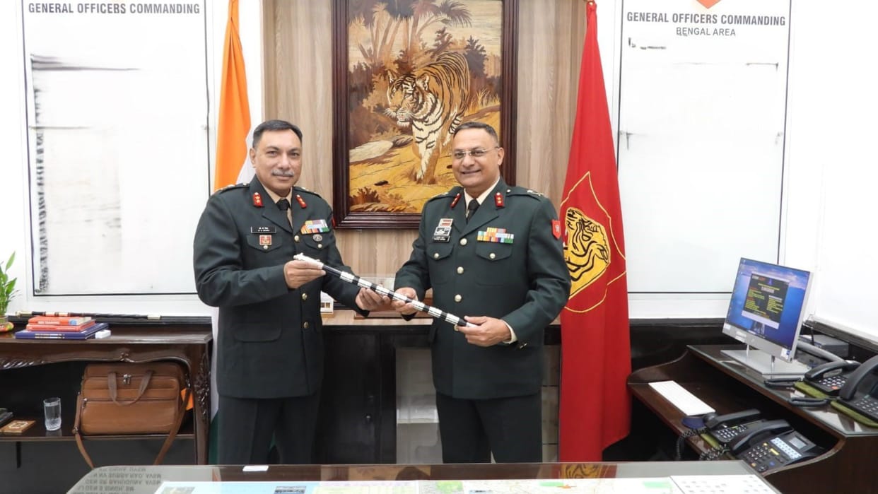 Change of command in Bengal Sub Area, Major General DK Singh takes charge