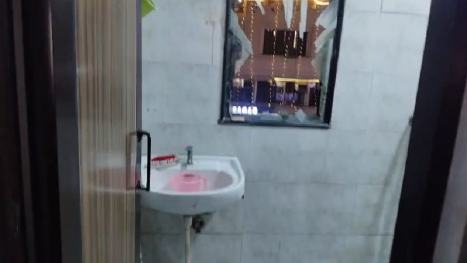 Meerut: Patient committed suicide by jumping from the second floor of a popular hospital