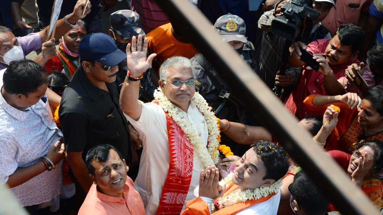 West bengal dilip ghosh on jadavpur university students clash abvp sfi
