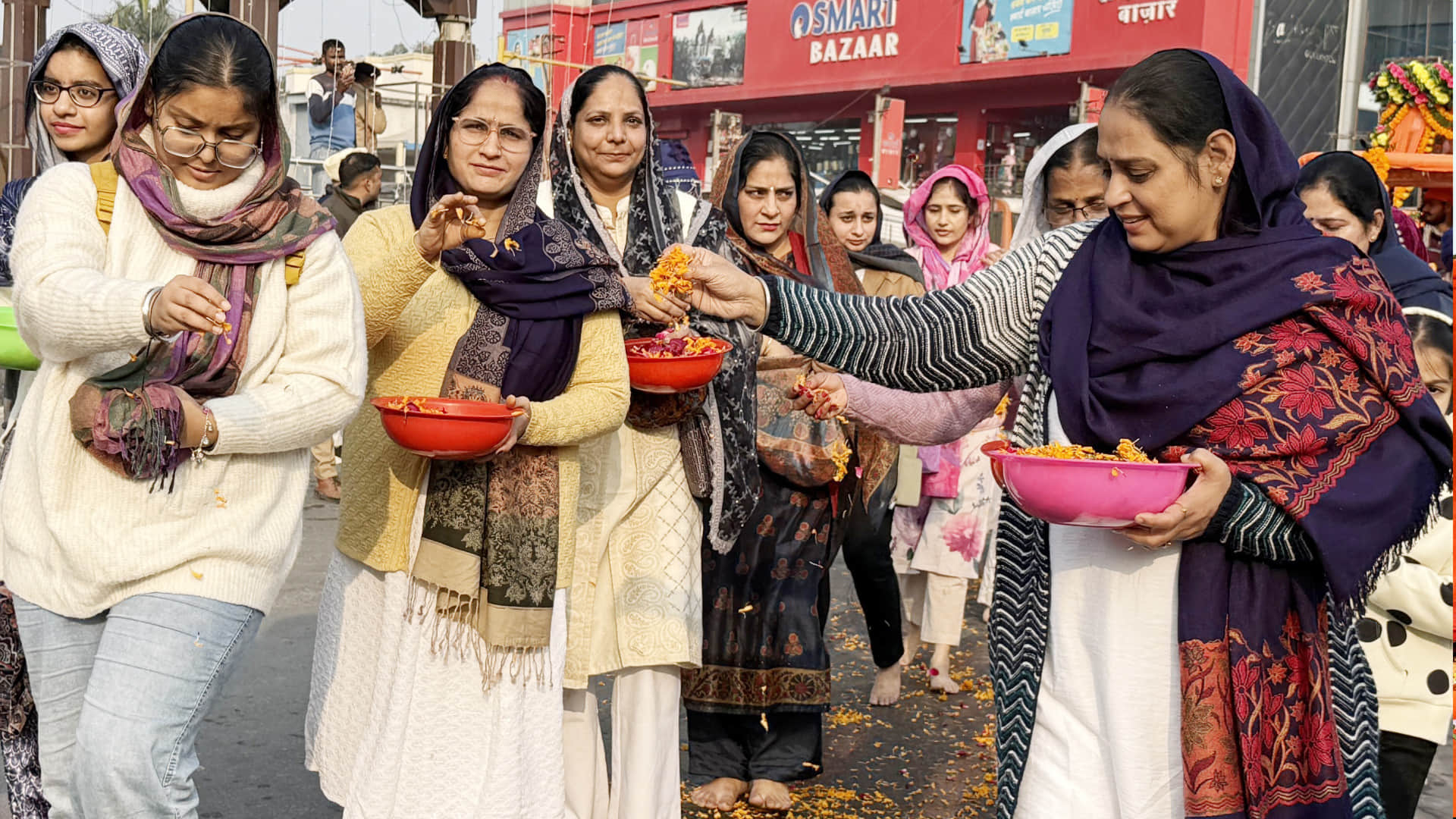 A procession was taken out in Gorakhpur on the 359th birth anniversary of Guru Gobind Singh.