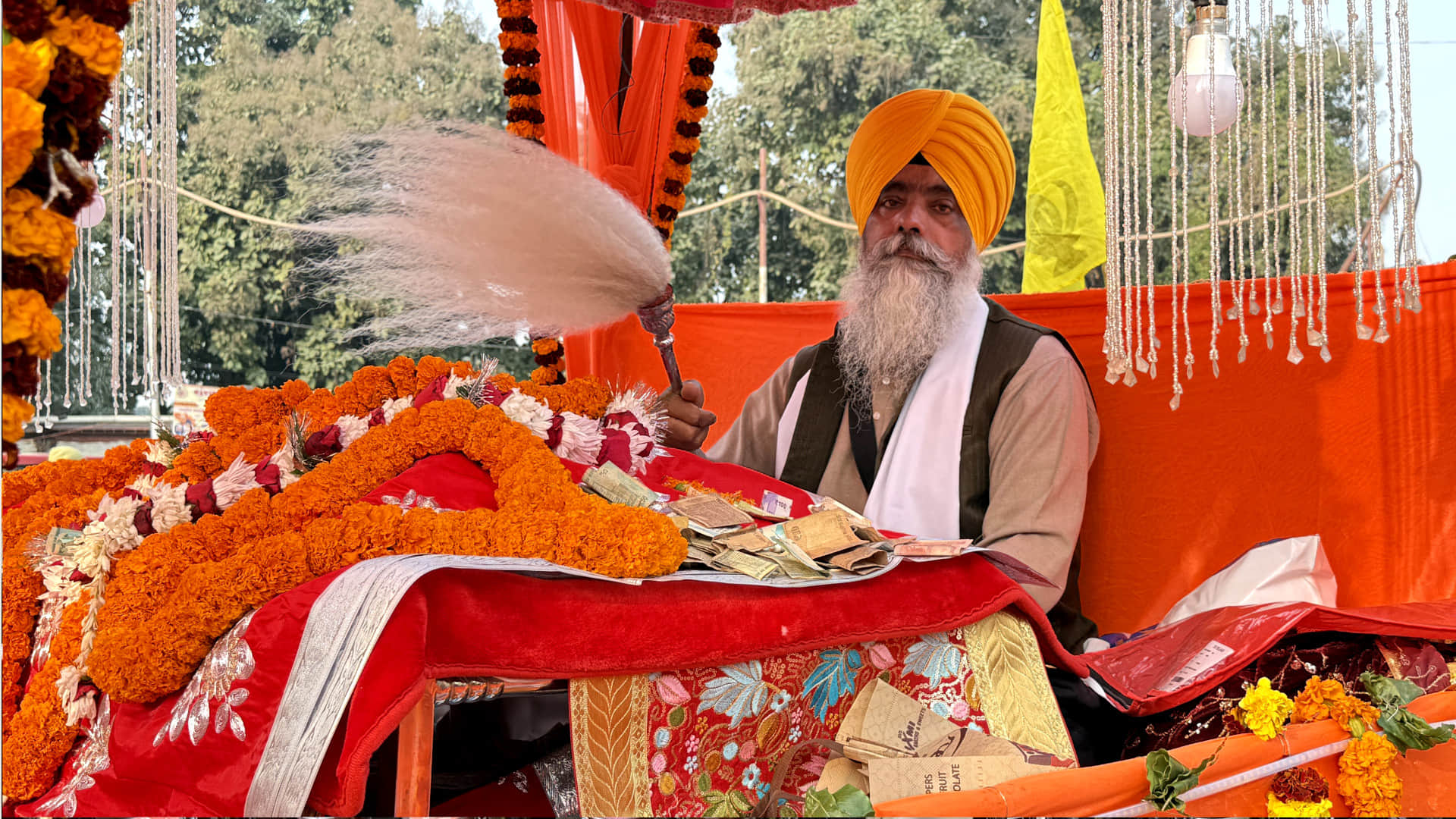 A procession was taken out in Gorakhpur on the 359th birth anniversary of Guru Gobind Singh.