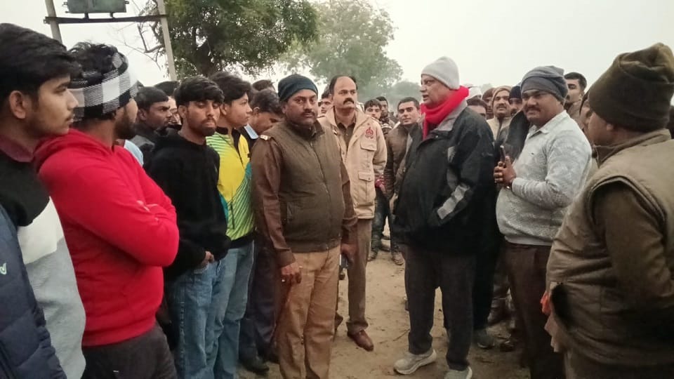 Leopard sighting in Agra leaves villagers terrified