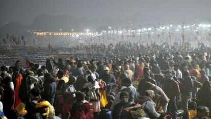 Magh Mela 2026 Lakhs of devotees holy dip in Sangam on Paush Purnima