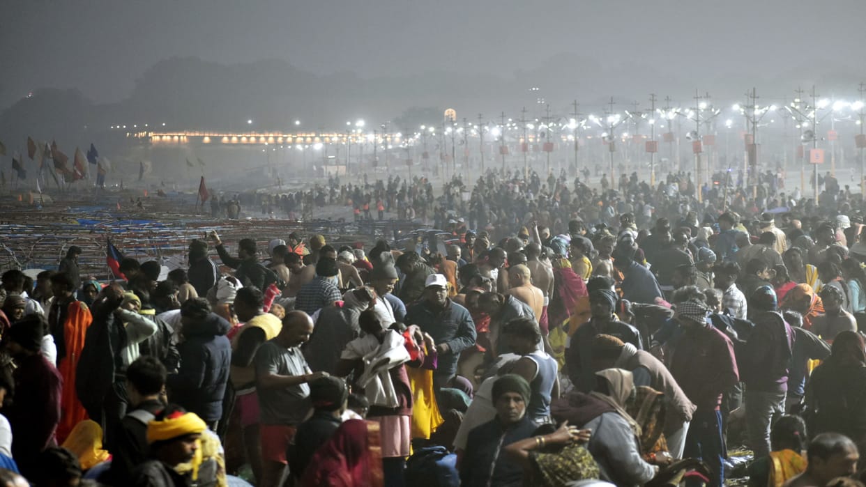 Magh Mela: Faith overpowers the cold... A glow of devotion on faces, steps continue towards the confluence.