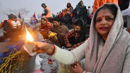 Magh Mela 2026 Lakhs of devotees holy dip in Sangam on Paush Purnima