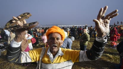 Magh Mela 2026 Lakhs of devotees holy dip in Sangam on Paush Purnima
