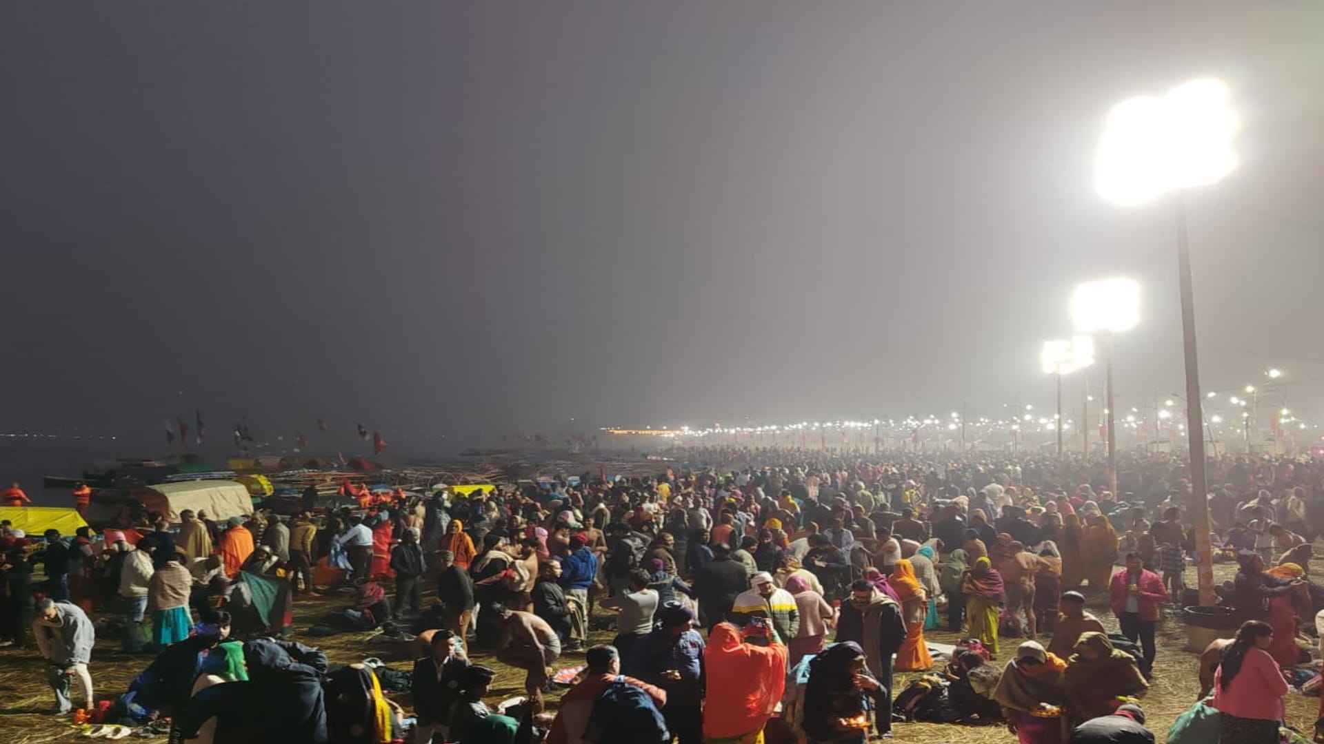 Magh Mela 2026 Lakhs of devotees holy dip in Sangam on Paush Purnima