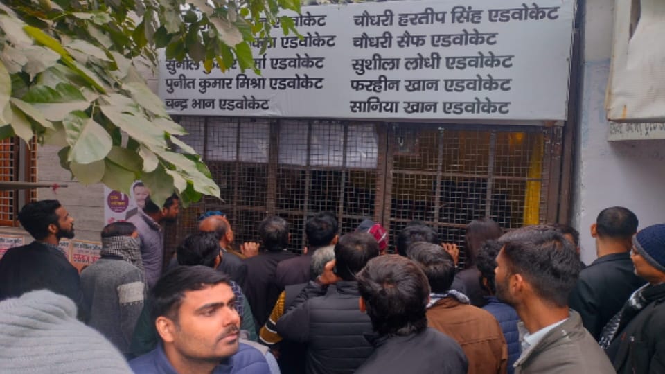 Meerut: Tension in Meerut Court Over Illegal Lawyer Chambers, Police Action Likely