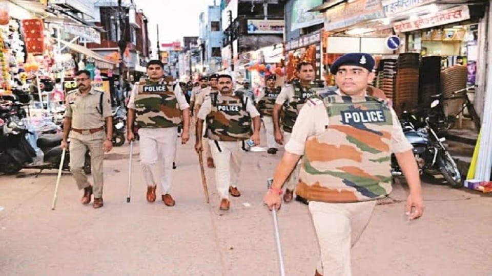 तलाश टीमें। फाइल फोटो