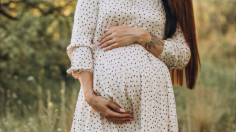 गढ़चिरौली में दर्दनाक घटना: गांव तक सड़क नहीं, प्रसव के लिए छह किमी पैदल चली गर्भवती महिला, जच्चा-बच्चा की मौत