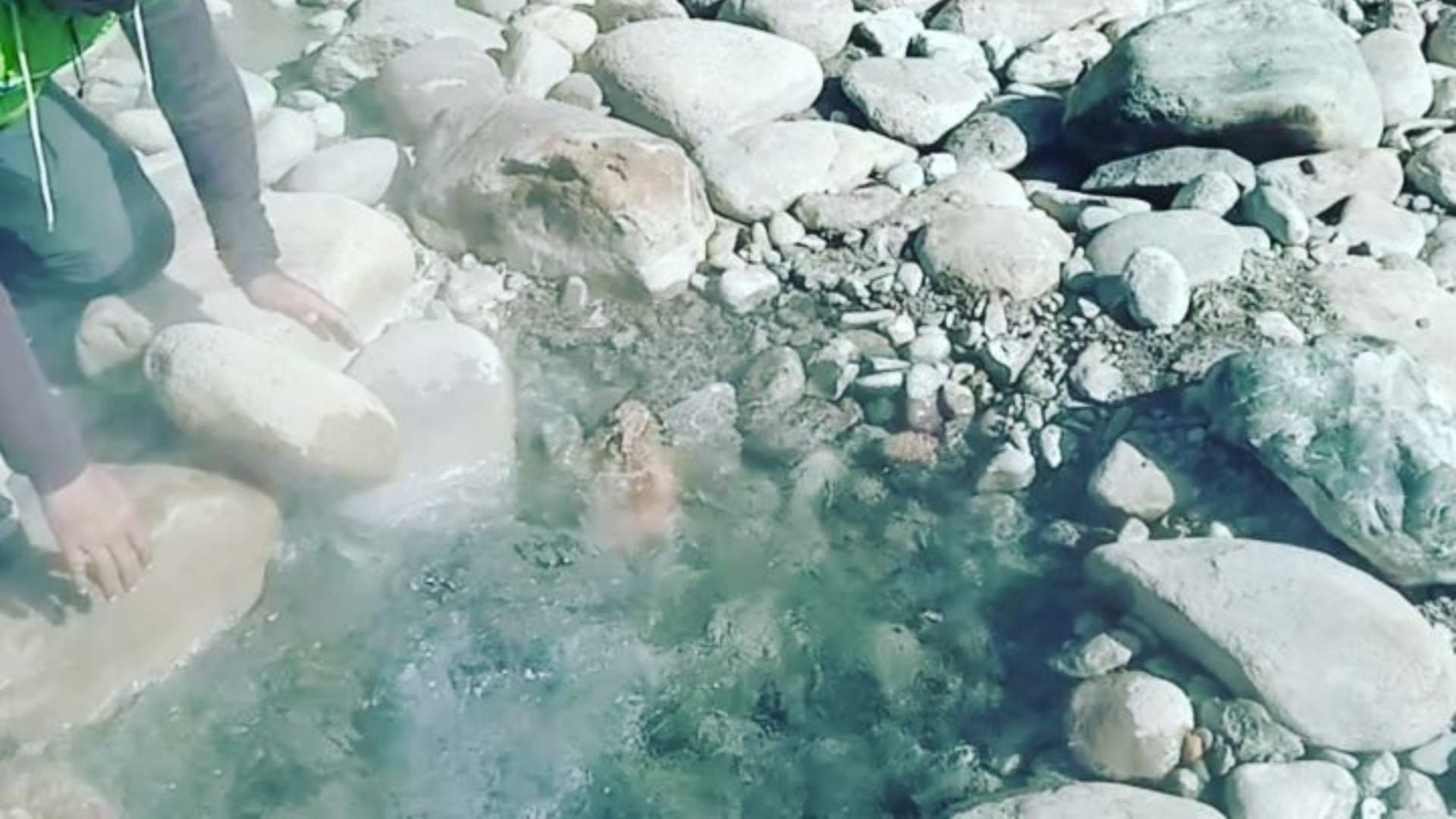 hidden gems of india hot water river in chumathang village know all the details in hindi
