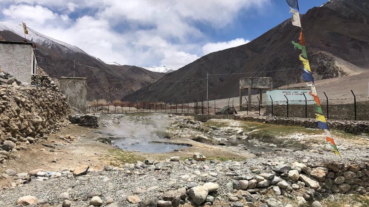 hidden gems of india hot water river in chumathang village know all the details in hindi