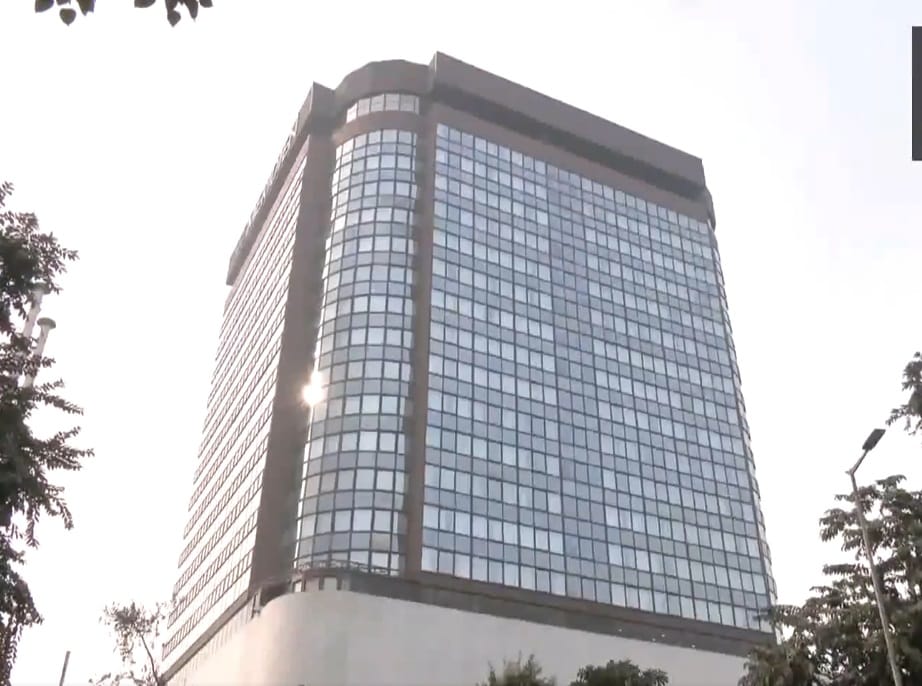 Delhi Man jumps from fourth floor of five-star hotel Le Meridien