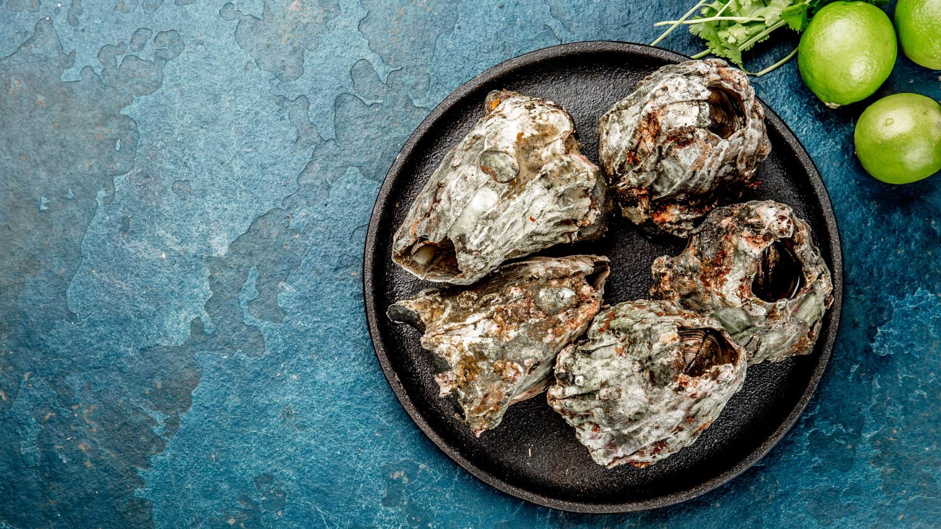 Mysterious Stone That Bleeds When Cut Know Truth Behind Interesting Facts in Hindi