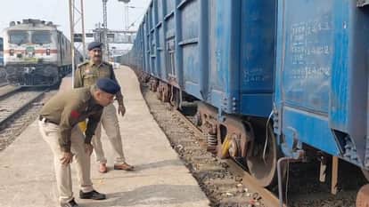 railway technician died after being hit by a train The deceased has been identified as Ajay Kumar in Durg