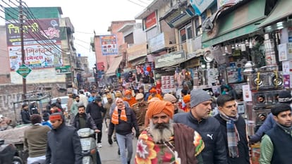 UP: Why are sages, saints and businessmen clashing in Shamli, women creating ruckus
