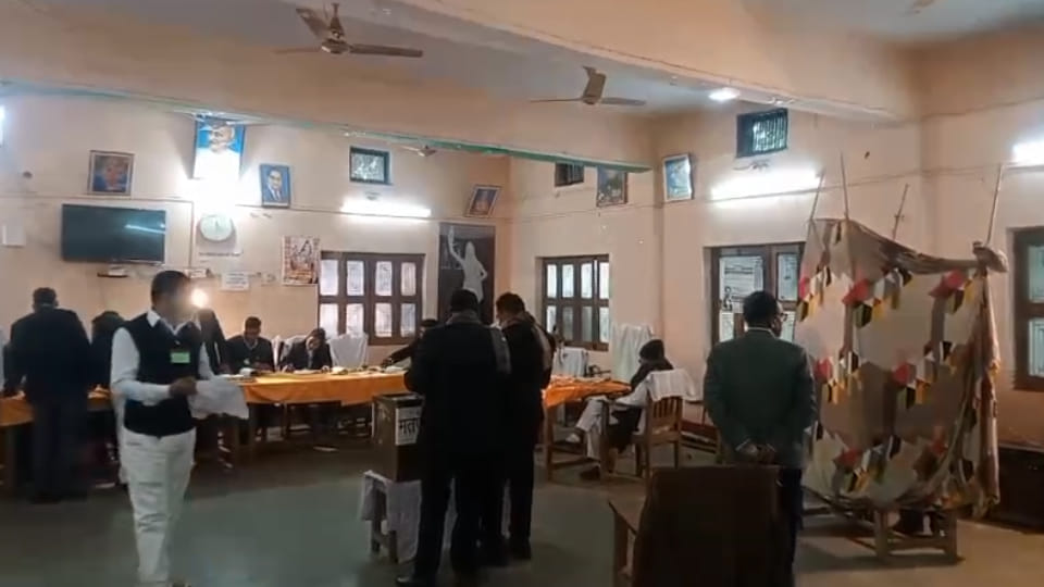 Lawyers' association elections: Fierce contest for the posts of president and secretary