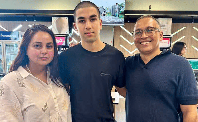 lalu yadav family tree daughter rohin acharya son aditya basic military training singapore