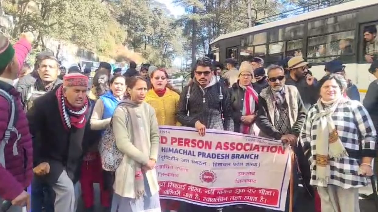 divyang people blocked the road near the Secretariat to press for their demands; the protest has been going on