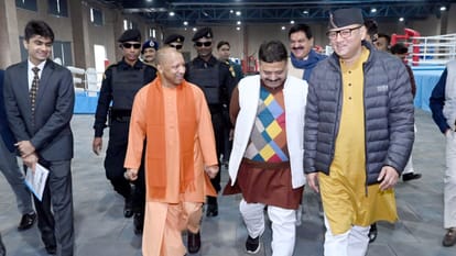 National Volleyball Championship in varanasi CM Yogi said vision for sports and new resources  made confidence