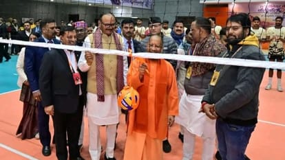 National Volleyball Championship in varanasi CM Yogi said vision for sports and new resources  made confidence