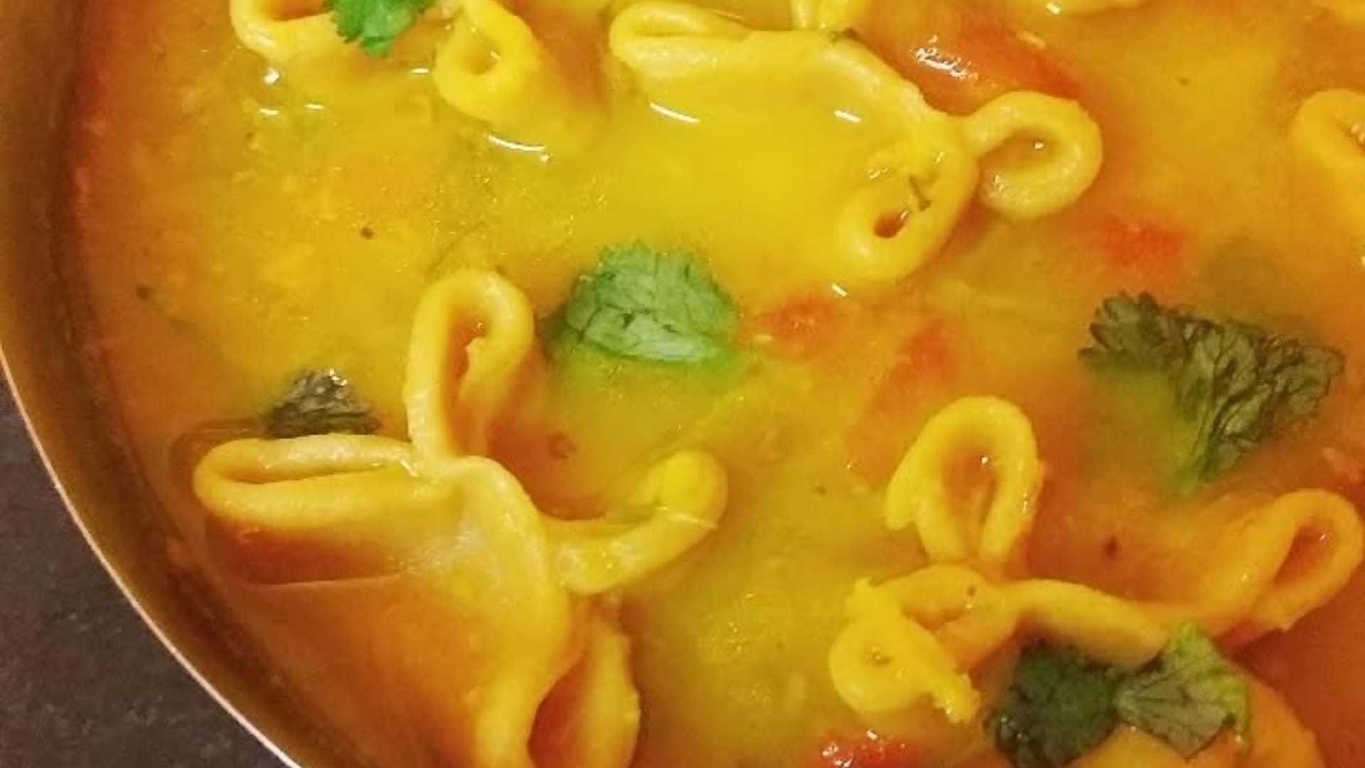 Winter Special Dish How to Make Dal Dhokli at Home Dal Ka Dulha Recipe in Hindi